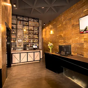 **** Hotel Vh Premier As Hotel&meeting Center Albanië