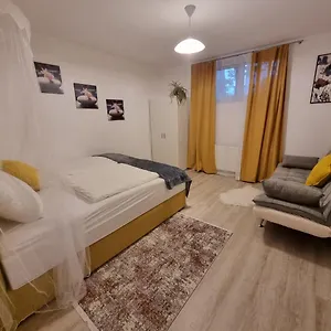 https://cozy-nest.saalbachhinterglemmhotels.com